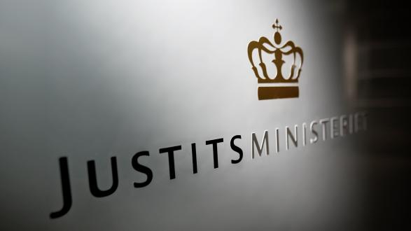 Justitsminister - Simpel Politik